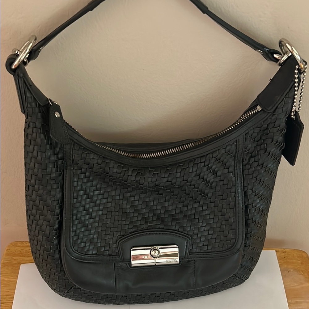Elegant Black Woven Leather Shoulder Bag